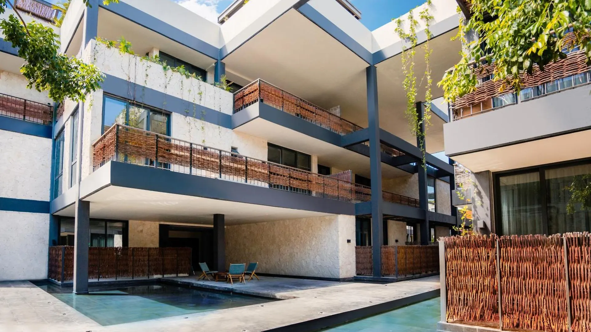 Bloom Tulum Apartments Hotel